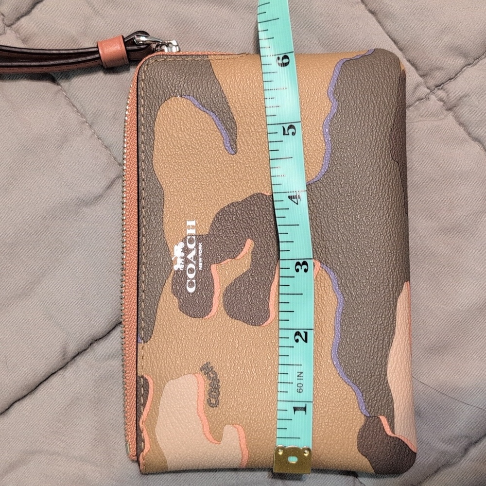 Coach Camo Wristlet - Picture 5 of 6